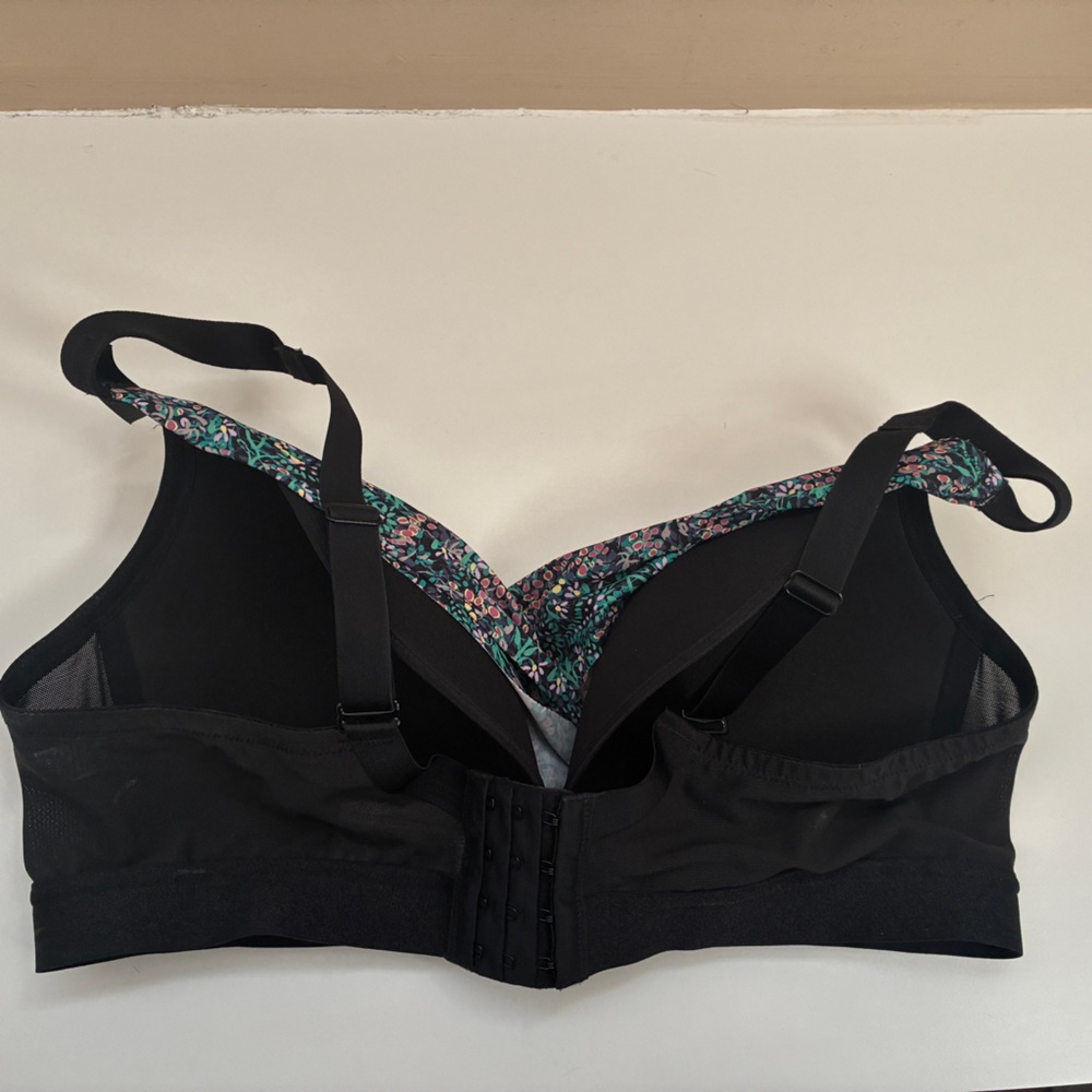 Déèsse Floral Wirefree Bra 40B Black Padded T-Shirt Bra
